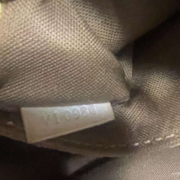 Authentic Louis Vuitton Alma PM - Picture 5 of 11
